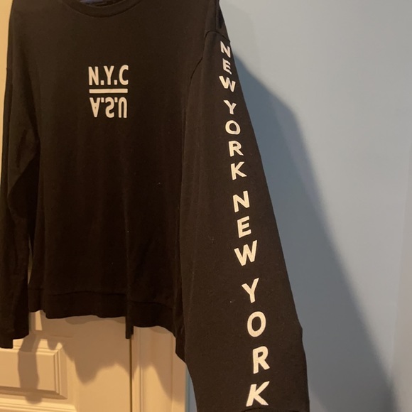 crewneck - Picture 2 of 3